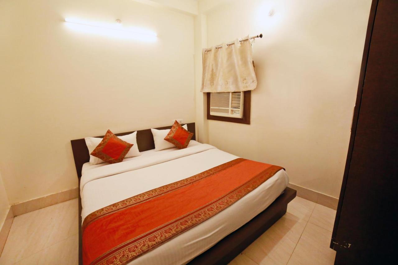 Oyo 16708 Sada Shiv Guest House Varanasi Eksteriør billede
