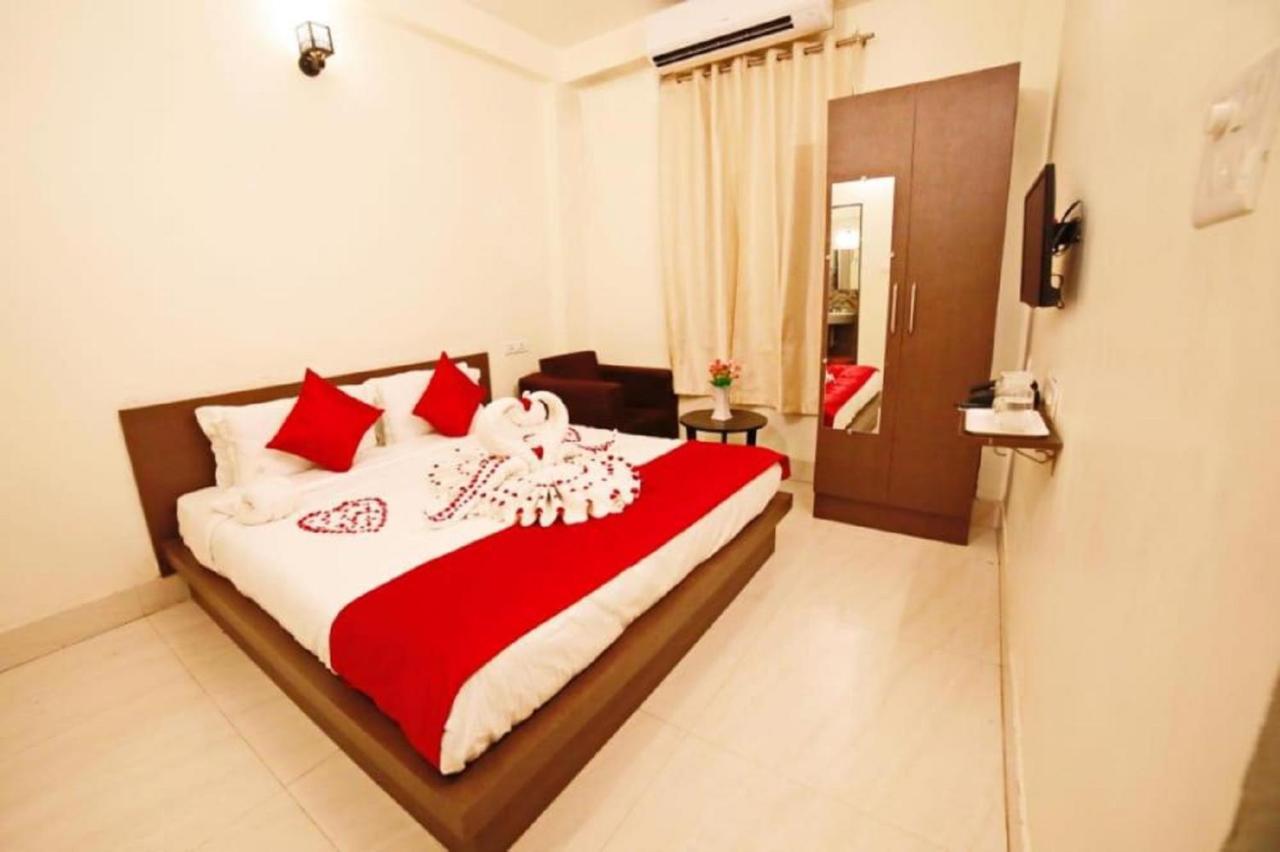 Oyo 16708 Sada Shiv Guest House Varanasi Eksteriør billede