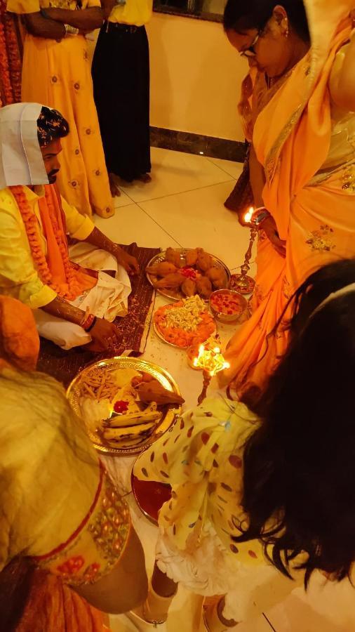 Oyo 16708 Sada Shiv Guest House Varanasi Eksteriør billede