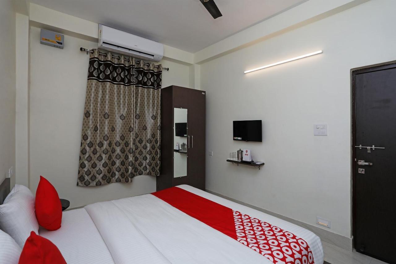 Oyo 16708 Sada Shiv Guest House Varanasi Eksteriør billede