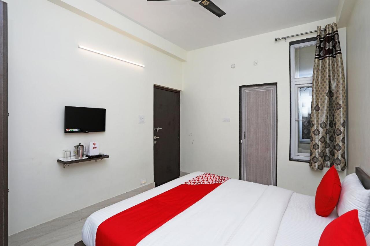 Oyo 16708 Sada Shiv Guest House Varanasi Eksteriør billede