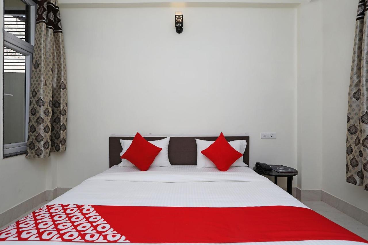 Oyo 16708 Sada Shiv Guest House Varanasi Eksteriør billede