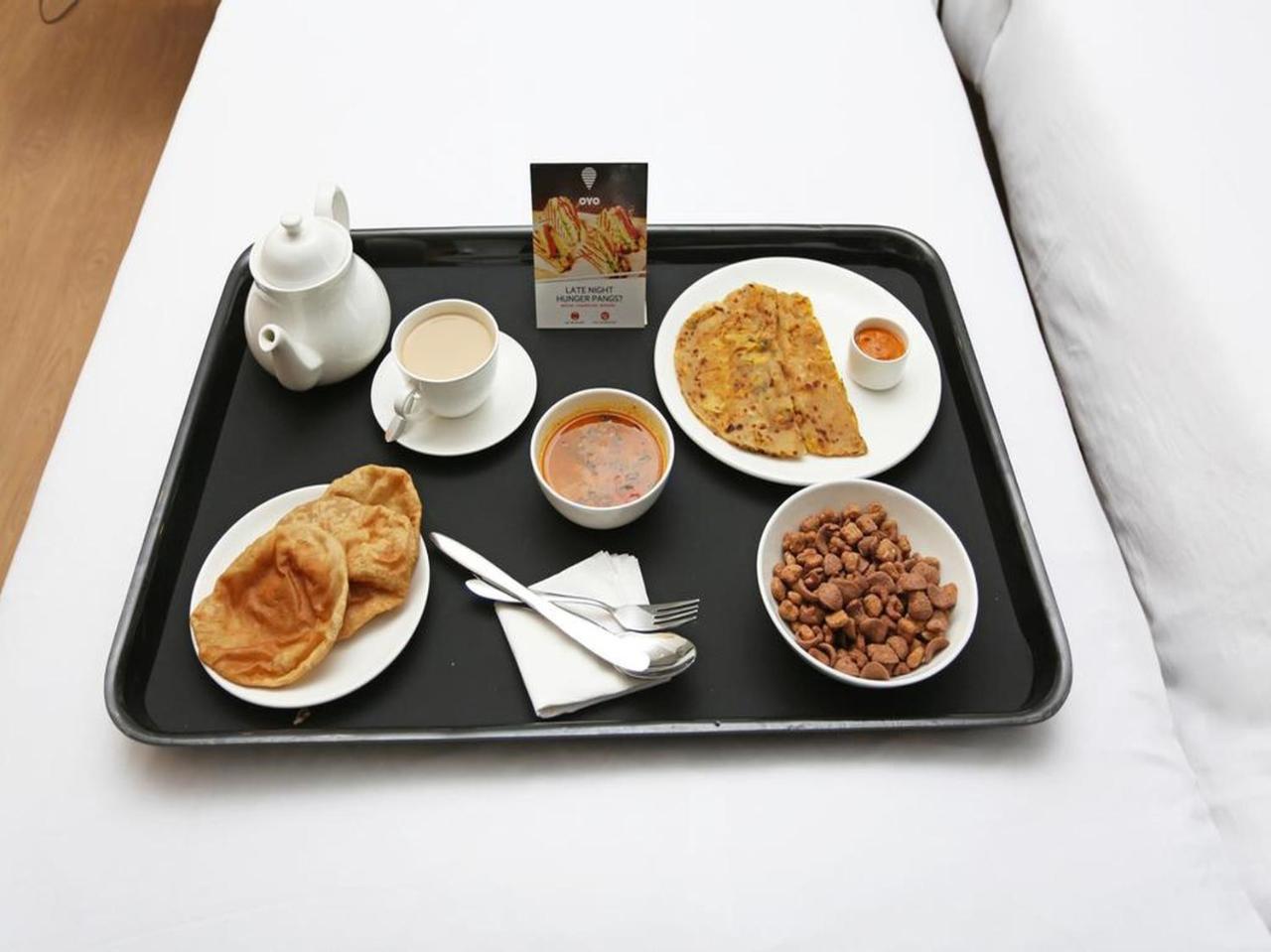 Oyo 16708 Sada Shiv Guest House Varanasi Eksteriør billede