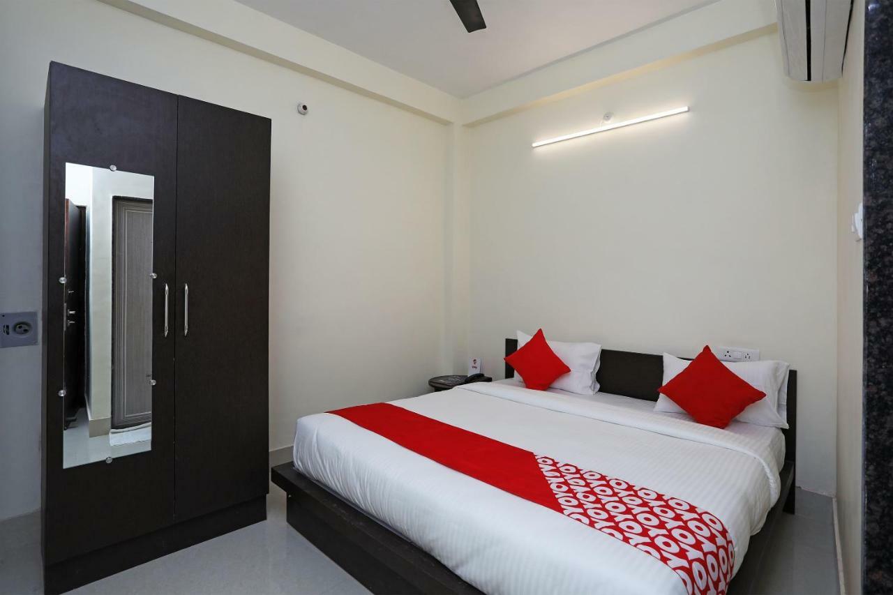 Oyo 16708 Sada Shiv Guest House Varanasi Eksteriør billede